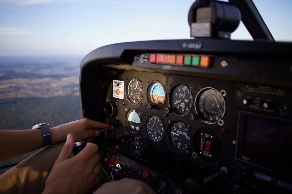 Hvad koster det at blive pilot?